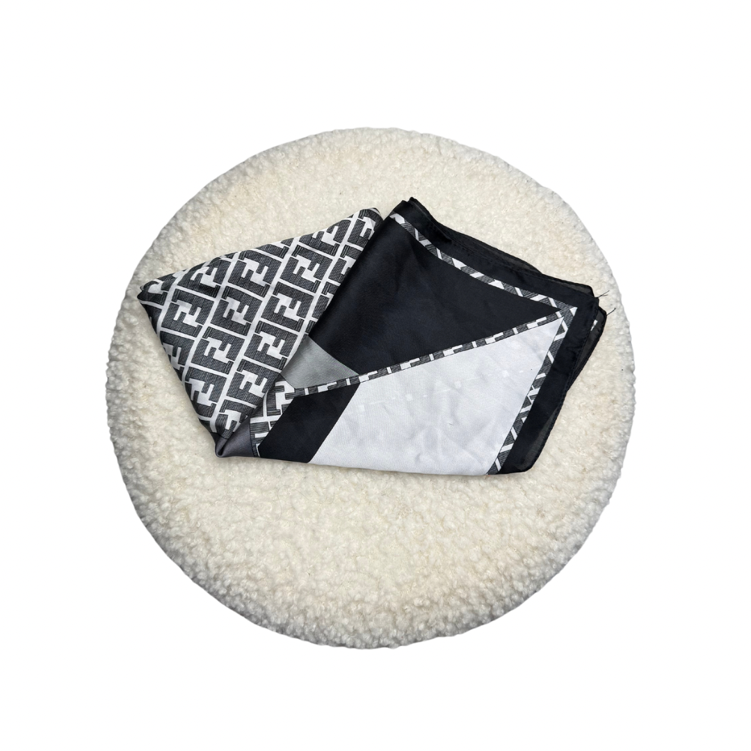 Foulard F