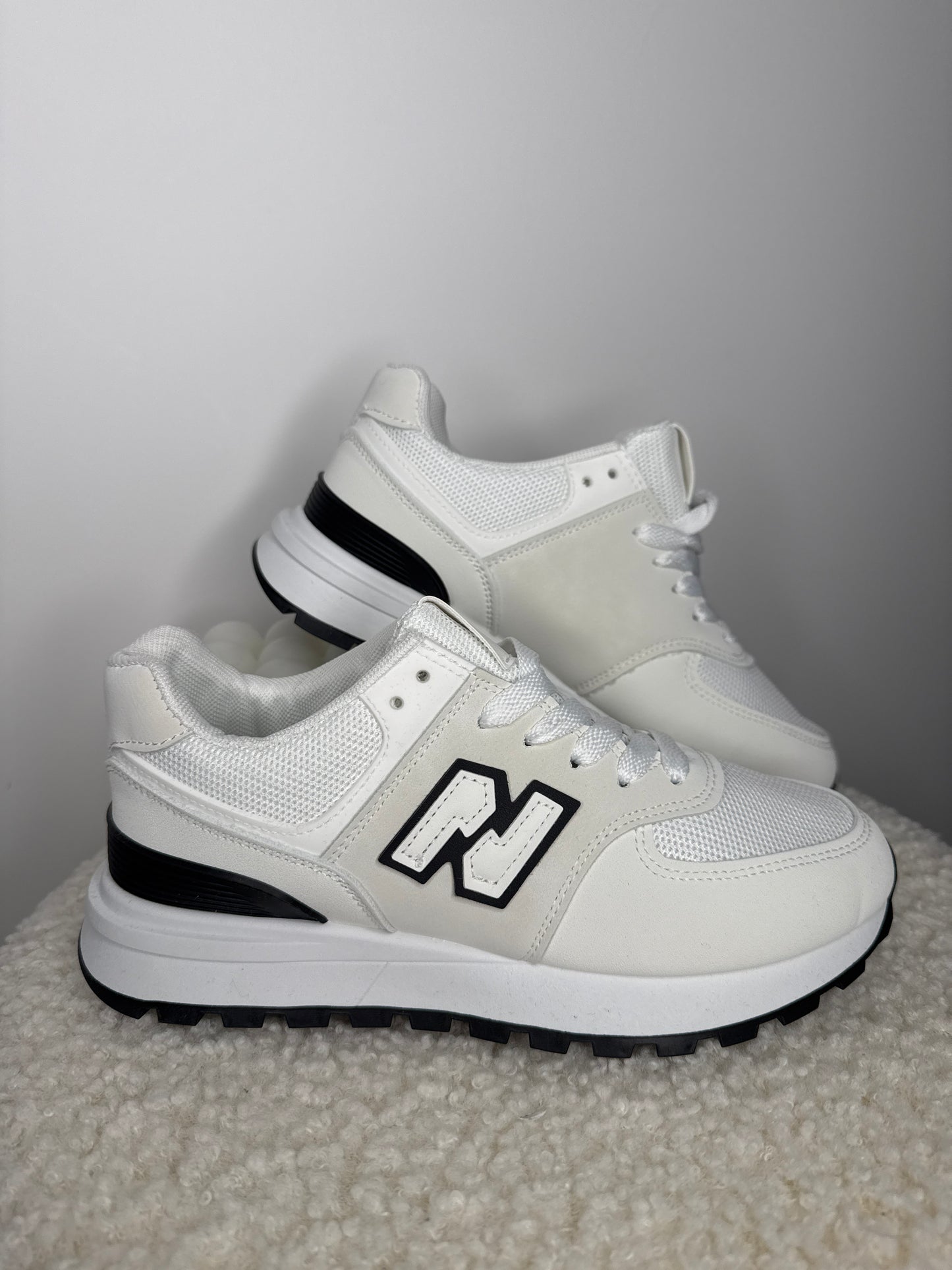 Baskets 574