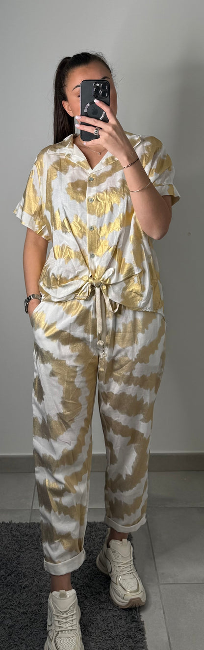 Ensemble TIE AND DYE